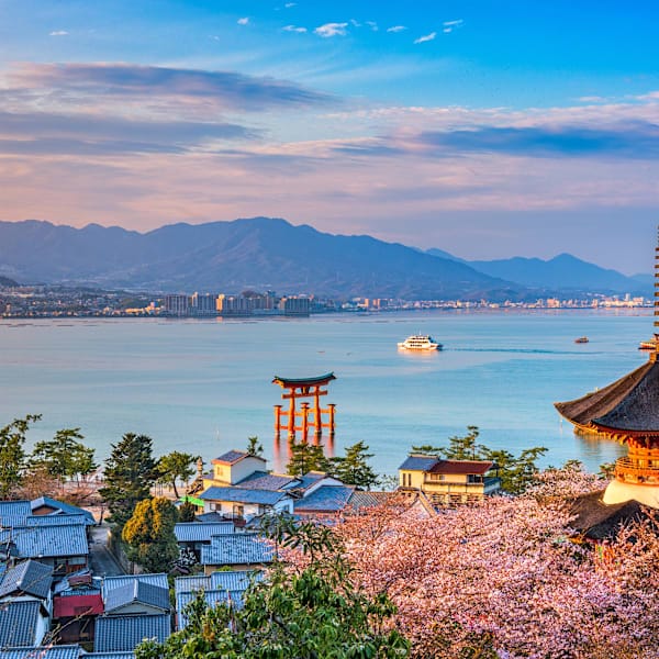 Japan Bucketlist: Konbini, Karaoke & Kawaii Culture!